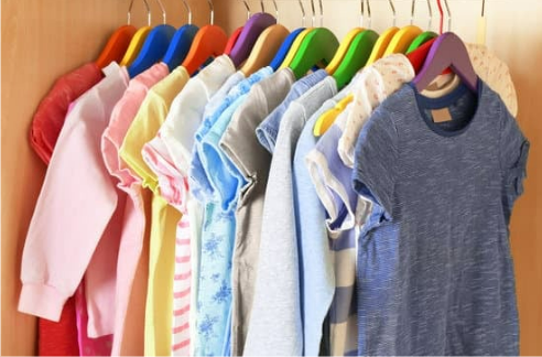 WILL BED BUGS STAY IN CLOTHES ALL DAY?