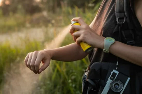 How to effectively use a mosquito repellent for Outdoors