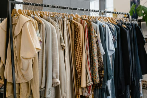 CHECK FOR BED BUGS ON CLOTHES