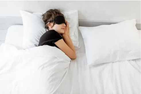 WHEN DO BED BUGS BITE?