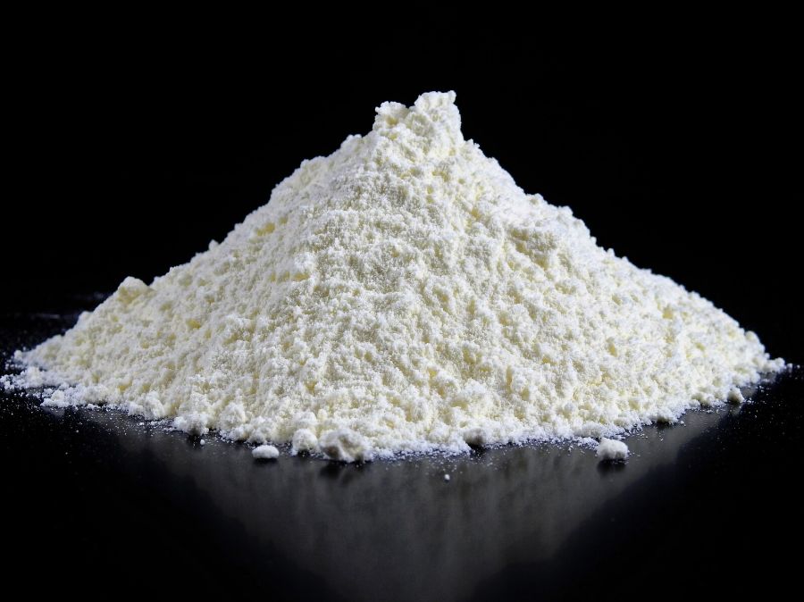 Can you use baking soda as a dog lawn deterrent?